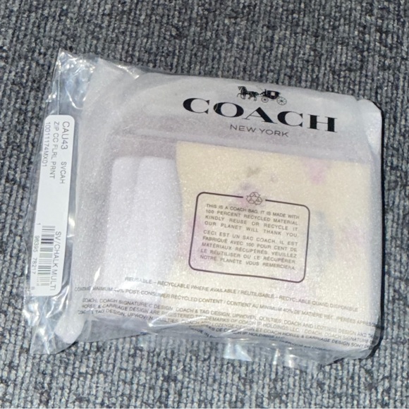 Coach Zip Card Case with Floral Print Coated Canvas & Leather in Chalk Multi NWT - Picture 4 of 11